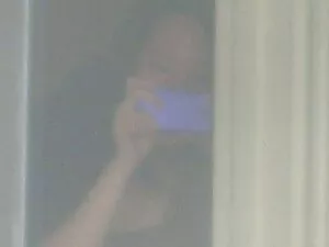 ルシアは彼女の猫を開きます。 女の子 の ...