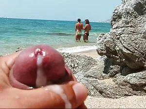 分厚い猫空腹のためにもっと注意 love ...