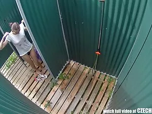 無邪気なピンクの指 女の子 の ため の ...